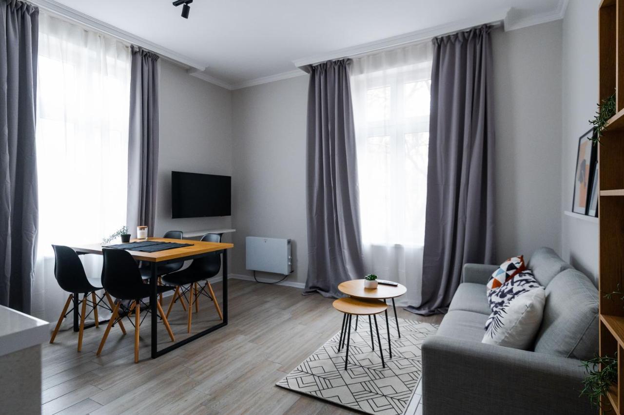 Boutique 2-Bedroom Apartment In Sofia Exterior photo