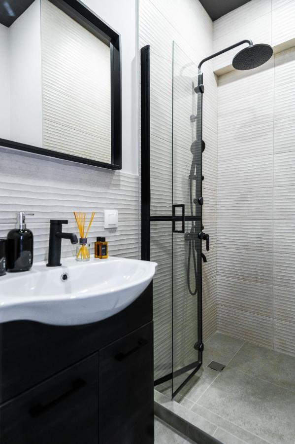 Boutique 2-Bedroom Apartment In Sofia Exterior photo