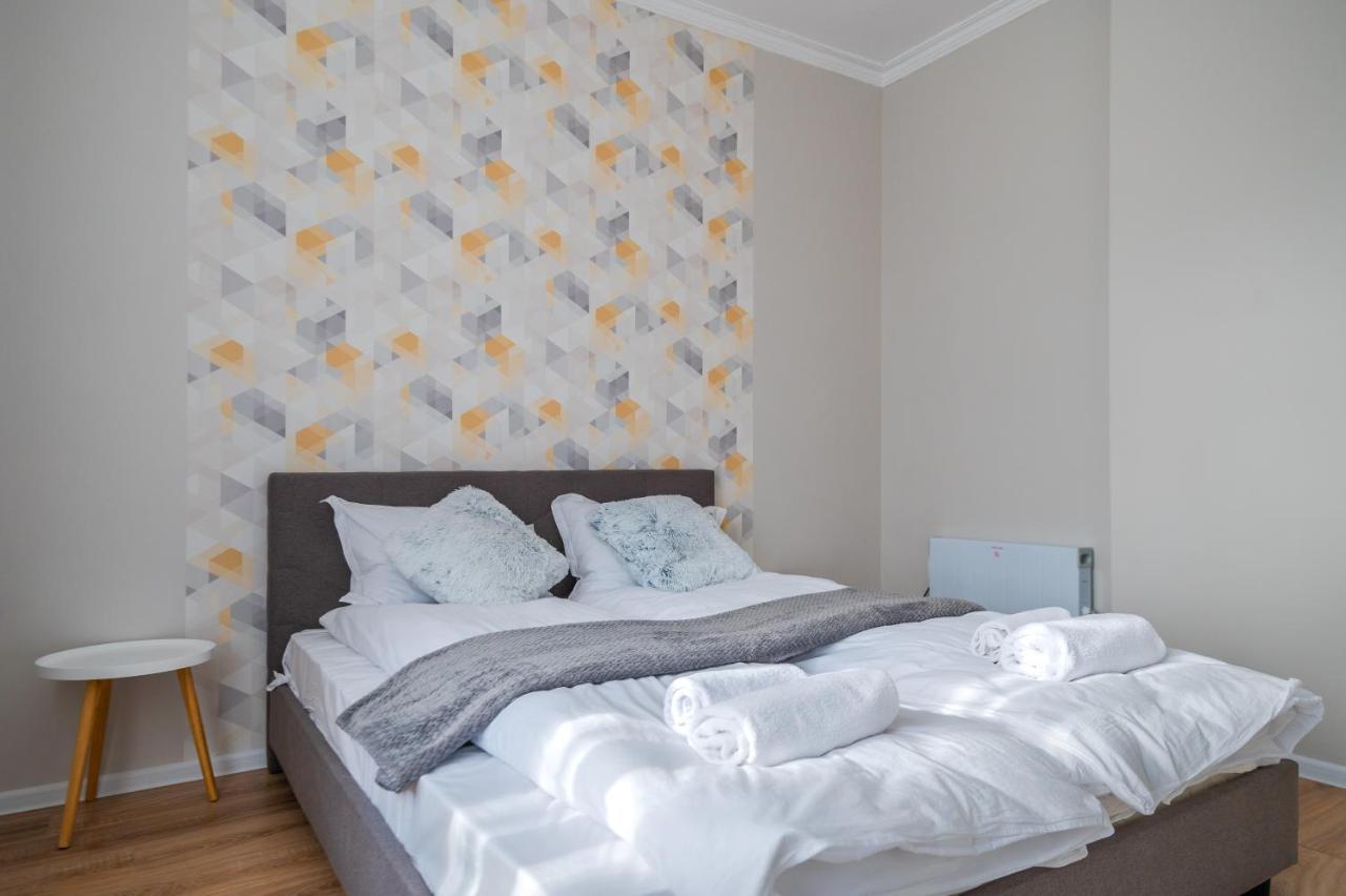 Boutique 2-Bedroom Apartment In Sofia Exterior photo